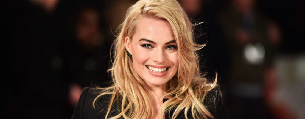 Being Margot Robbie With These Red Carpet Styles