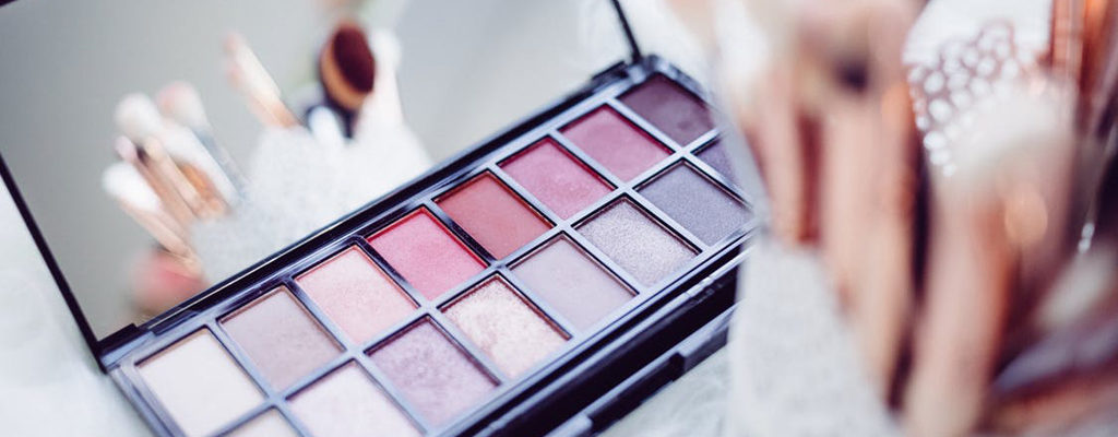 8 Eyeshadow Palettes Perfect For Falls