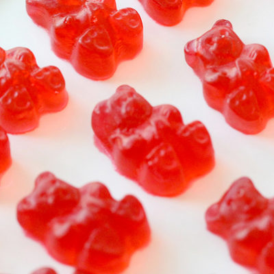 เชื่อหรือไม่?ว่าวันนี้เราสามารถมีผิวแทนสวยๆได้ง่ายๆเพียงเคี้ยว Gummy Bears